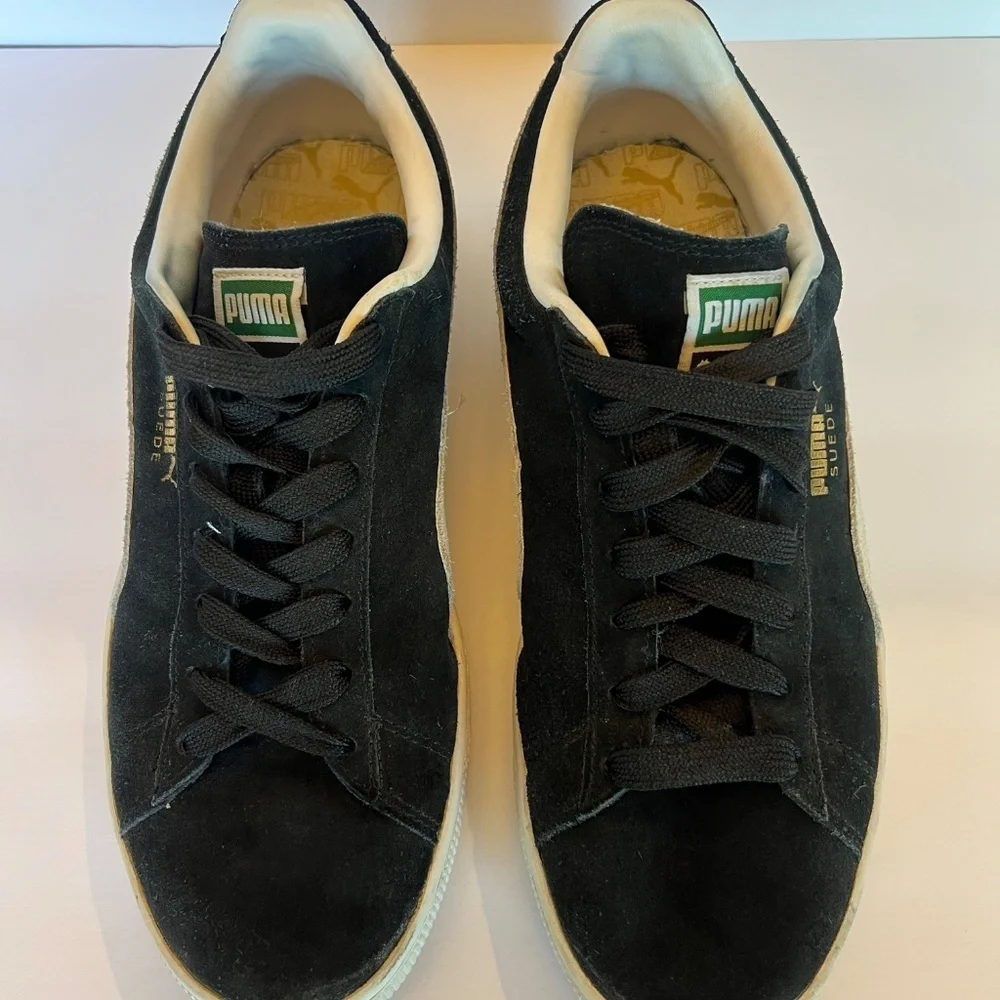 Puma Suede Black & Cream Classic 21 Sneakers, Size 9.5